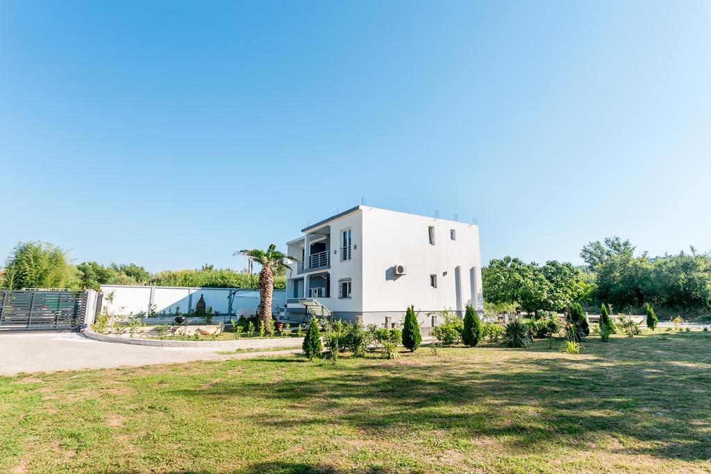 Tramonto Apartments Radanovići エクステリア 写真