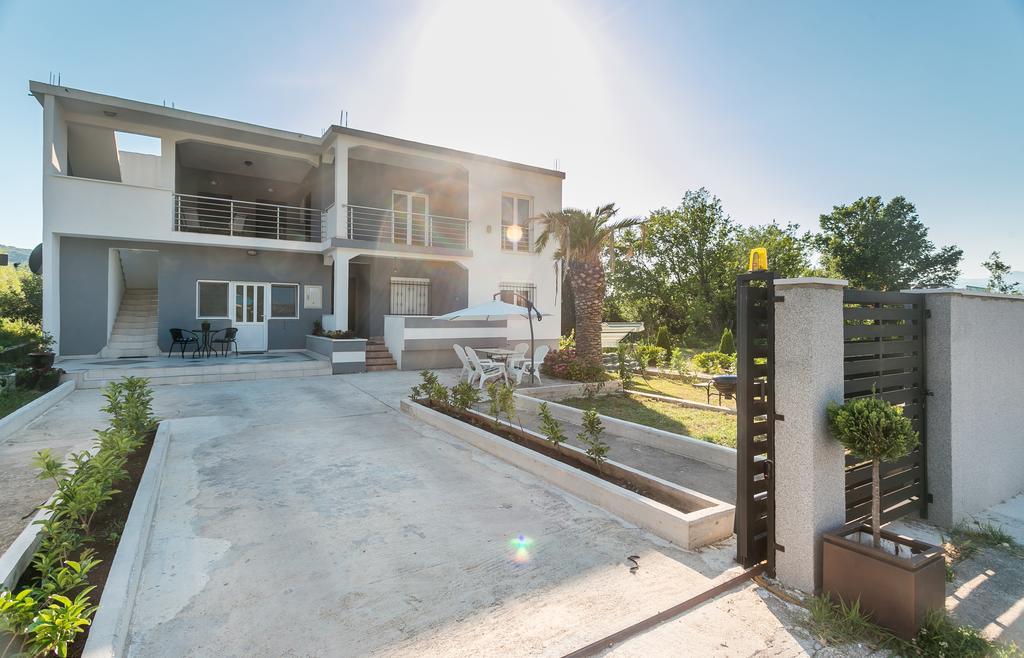 Tramonto Apartments Radanovići エクステリア 写真