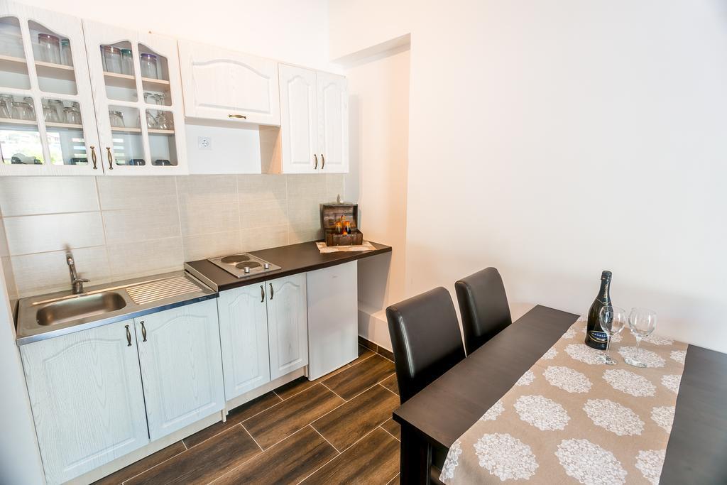 Tramonto Apartments Radanovići エクステリア 写真